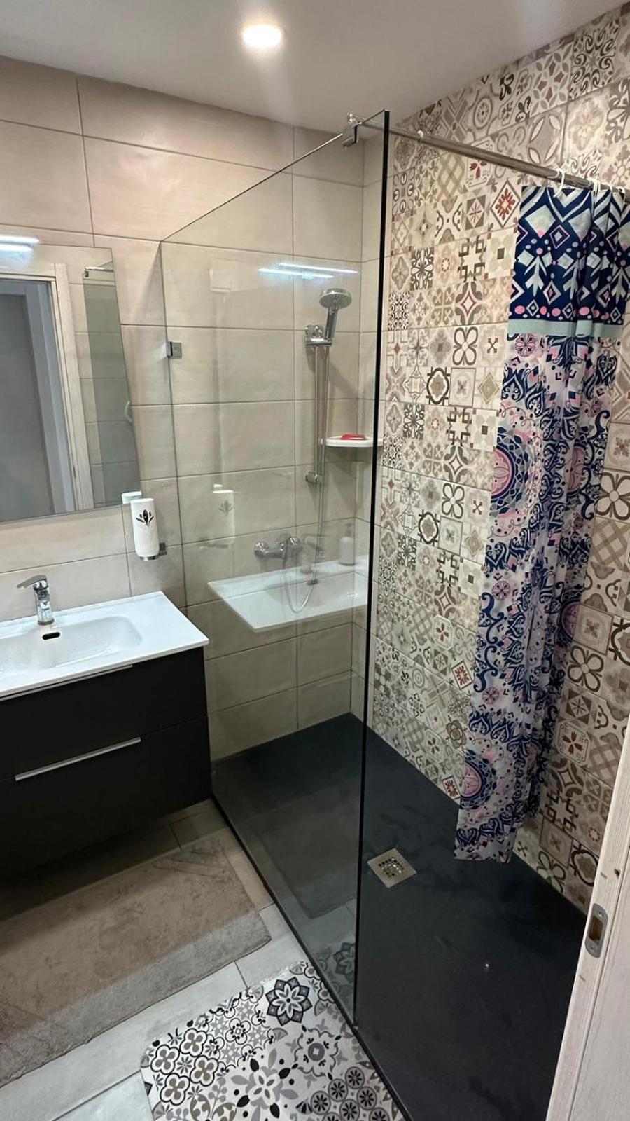 Your Elegant Home Away From Home Shared Apartment Only With Host Zebbug  Luaran gambar